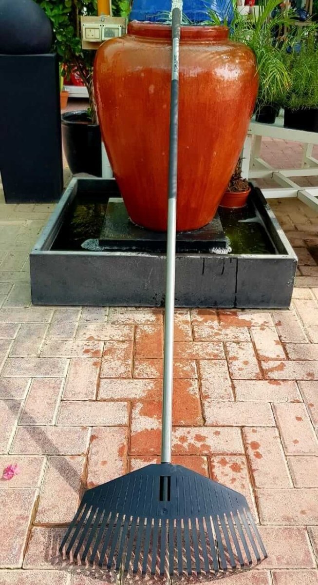Leaf Rake with Aluminium Handle - Greensouq - 